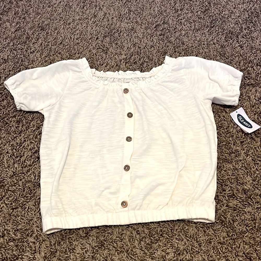 A NEVER WORE WHITE SHIRT!